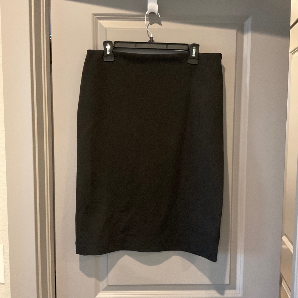 black pencil skirt